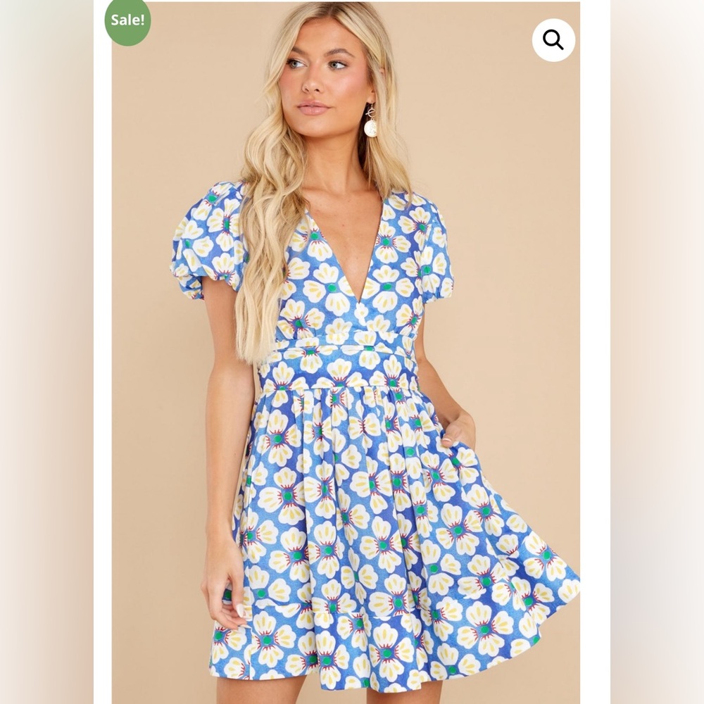 De Loreta Mini Floral Dress. Size L